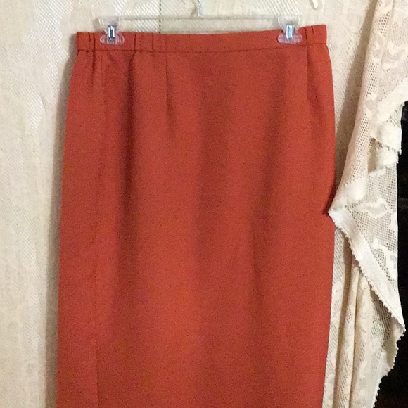 Women’s Plus 2Piece Skirt Set Burnt Orange 14W - Picture 5 of 5